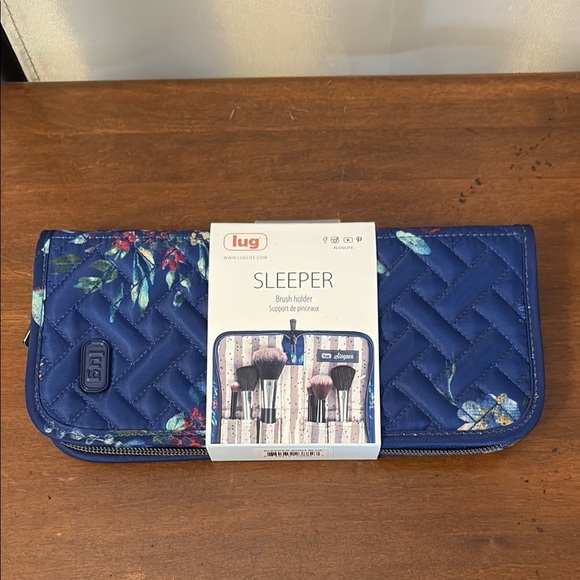Lug Navy Quilted Brush Holder with Floral Design - Picture 1 of 4